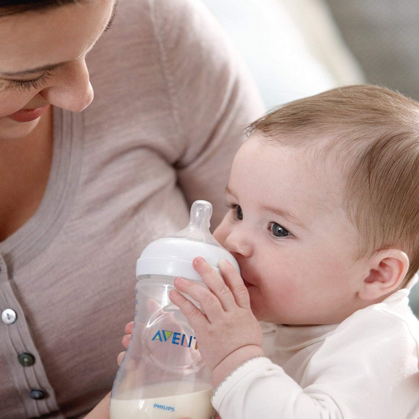 Philips AVENT Natural Baby Bottle with Natural Response, Clear, 11oz, 4pk, SCY906/04